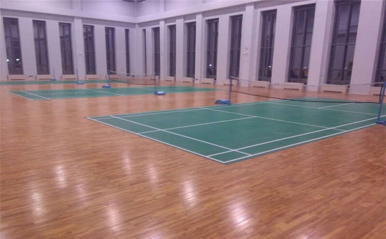 24厚籃球場實木地板多少錢一平米？