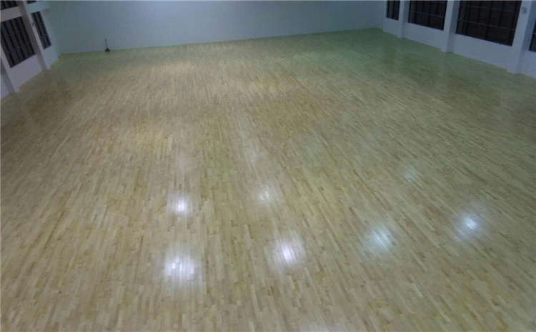 橡膠木木地板籃球館結(jié)構(gòu)
