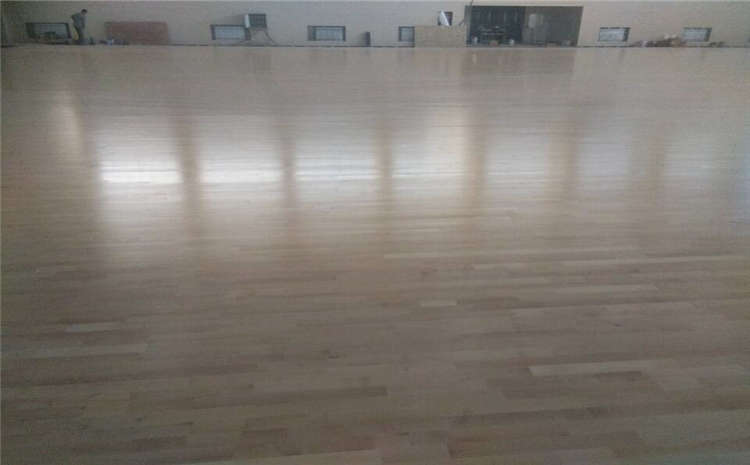 雙層龍骨結構籃球木地板每平米價格